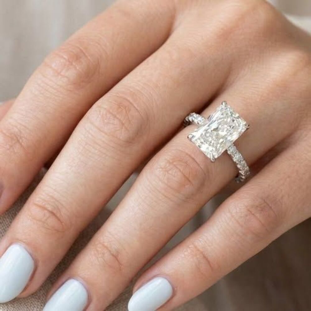 5CT VVS1 D Color Moissanite Engagement Ring - Certified Size 6 Or 7